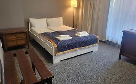 Hostel Bialoleka Premium - Free Parking & Wifi